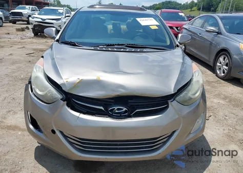 2013 Hyundai Elantra Limited z USA, uszkodzony, nr VIN 5NPDH4AE2DH267094